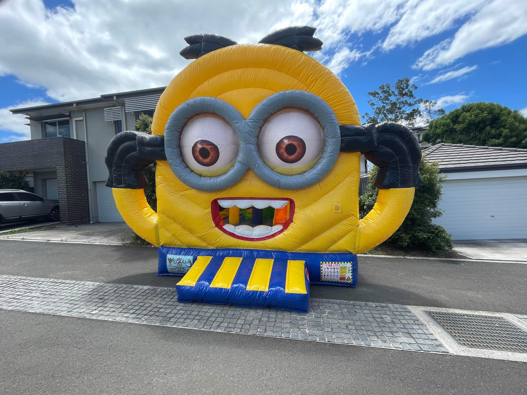 Minions Jumping Castle